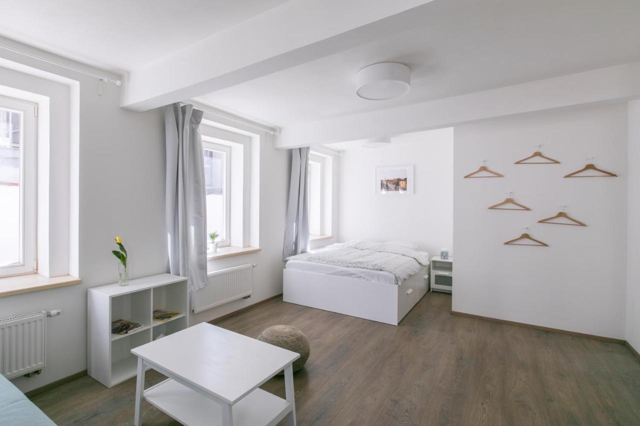 Cozy Apartment In Quiet Courtyard Near Charles Bridge Praga Exterior foto