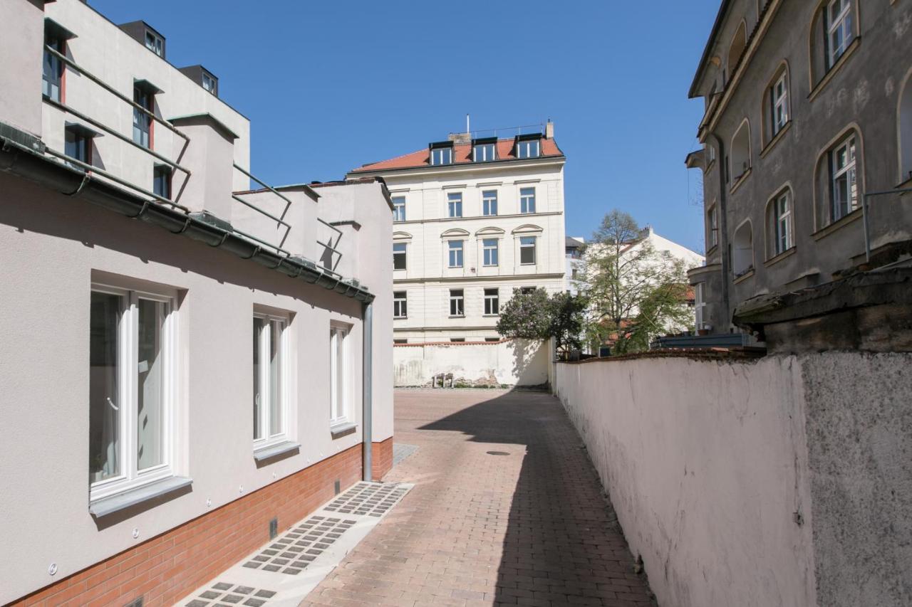 Cozy Apartment In Quiet Courtyard Near Charles Bridge Praga Exterior foto