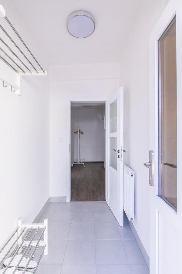 Cozy Apartment In Quiet Courtyard Near Charles Bridge Praga Exterior foto